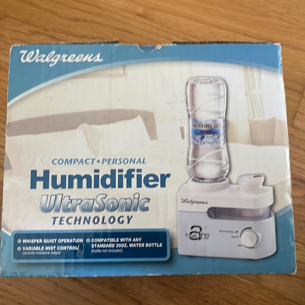 Compact personal humidifier, NWT